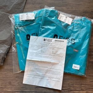 FIGS Limited Edition Teal Scrub Set NEVER OPEN/NEVER WORN